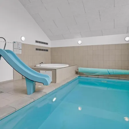 5 Bedroom Beautiful In Sydals Høruphav