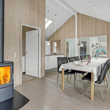 بيت للعطل 5 Bedroom Beautiful In Sydals *