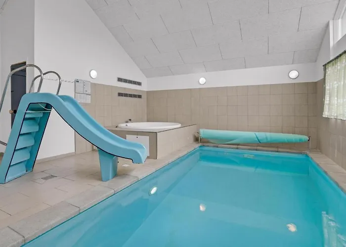 5 Bedroom Beautiful In Sydals Høruphav