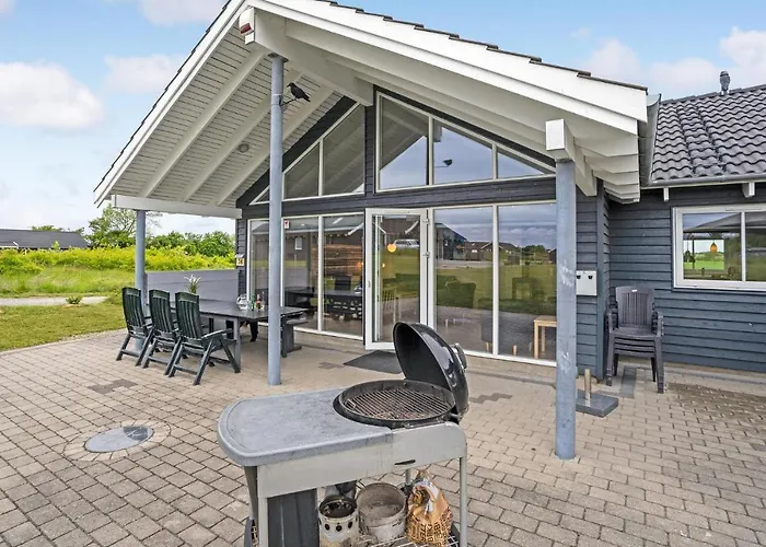5 Bedroom Beautiful In Sydals *