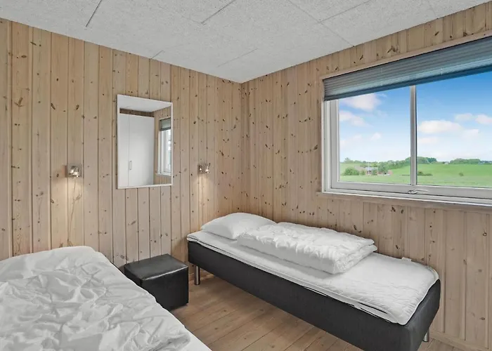 بيت للعطل 5 Bedroom Beautiful In Sydals *